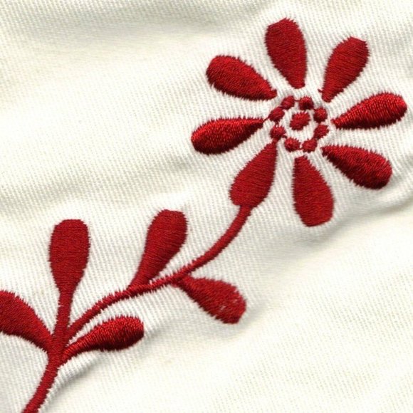 Bundle of 3 Daisy Garland Sets of 2 Fabric Napkins Each (6 Napkins in Total) - Picture 2 of 2